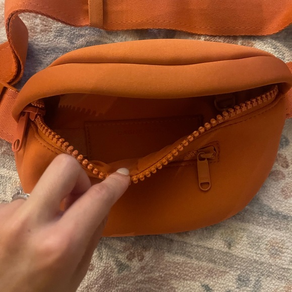 Dagne Dover Belt Bag Fanny Pack - Picture 2 of 3